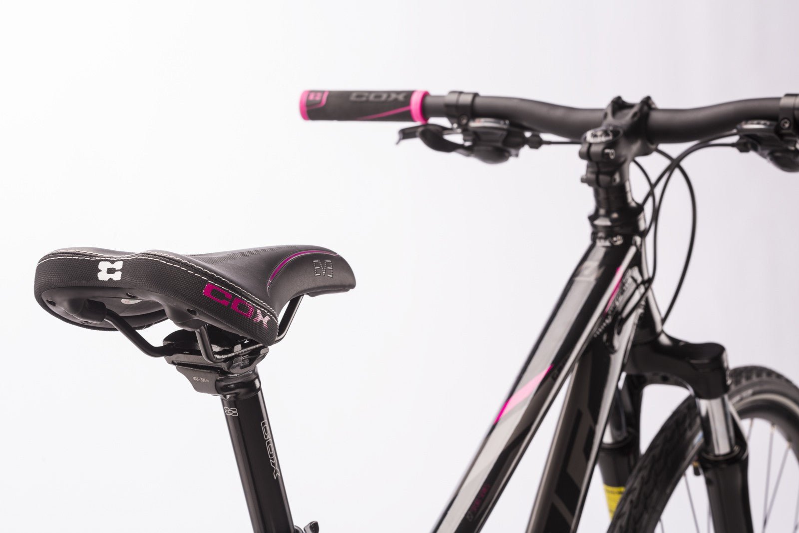 DRAG GRAND CANYON LADY 28" women's bicycle - black/pink - DRAG - Evelostore