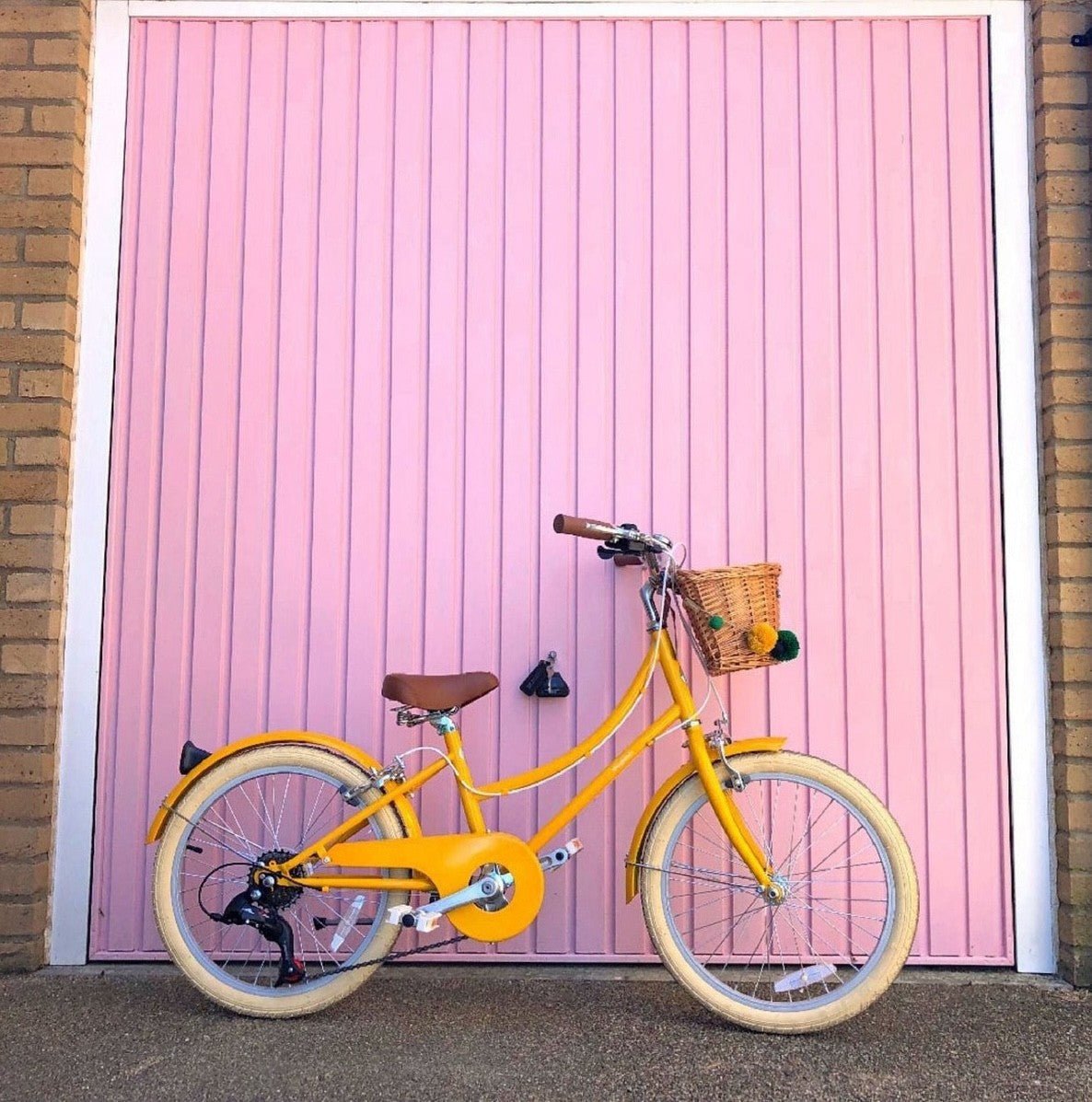 BOBBIN GINGERSNAP 20 children bicycle - yellow - BOBBIN - Evelostore