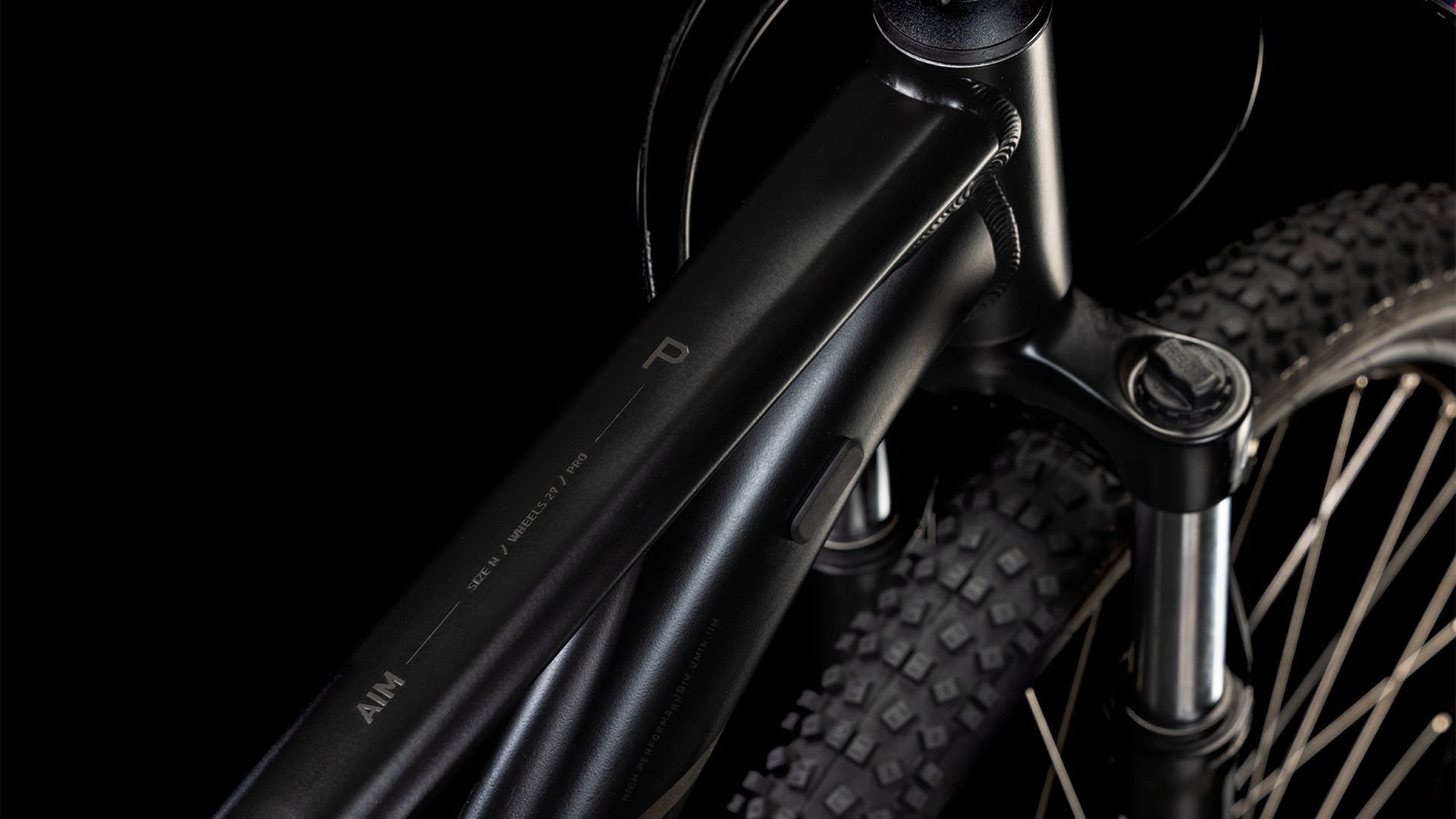 CUBE AIM PRO 29 mountain bike - black´n´slateblack - CUBE - Evelostore