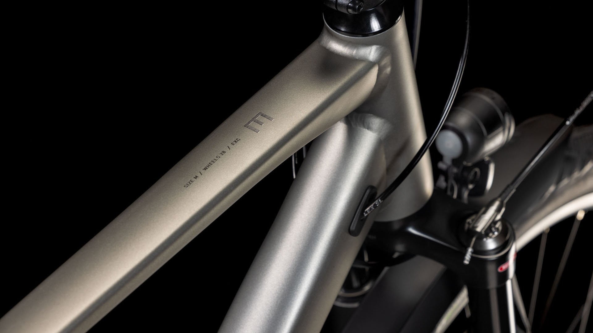 CUBE KATHMANDU EXC 28 trekking bike - grey´n´black - CUBE - Evelostore