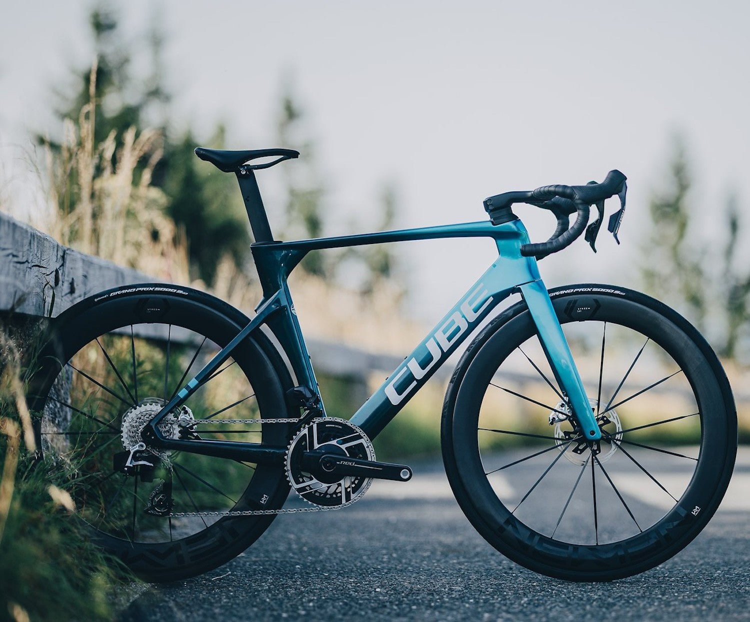 CUBE LITENING AERO C:68X SLX carbon road bike - chromeblue´n´liquidblue - CUBE - Evelostore