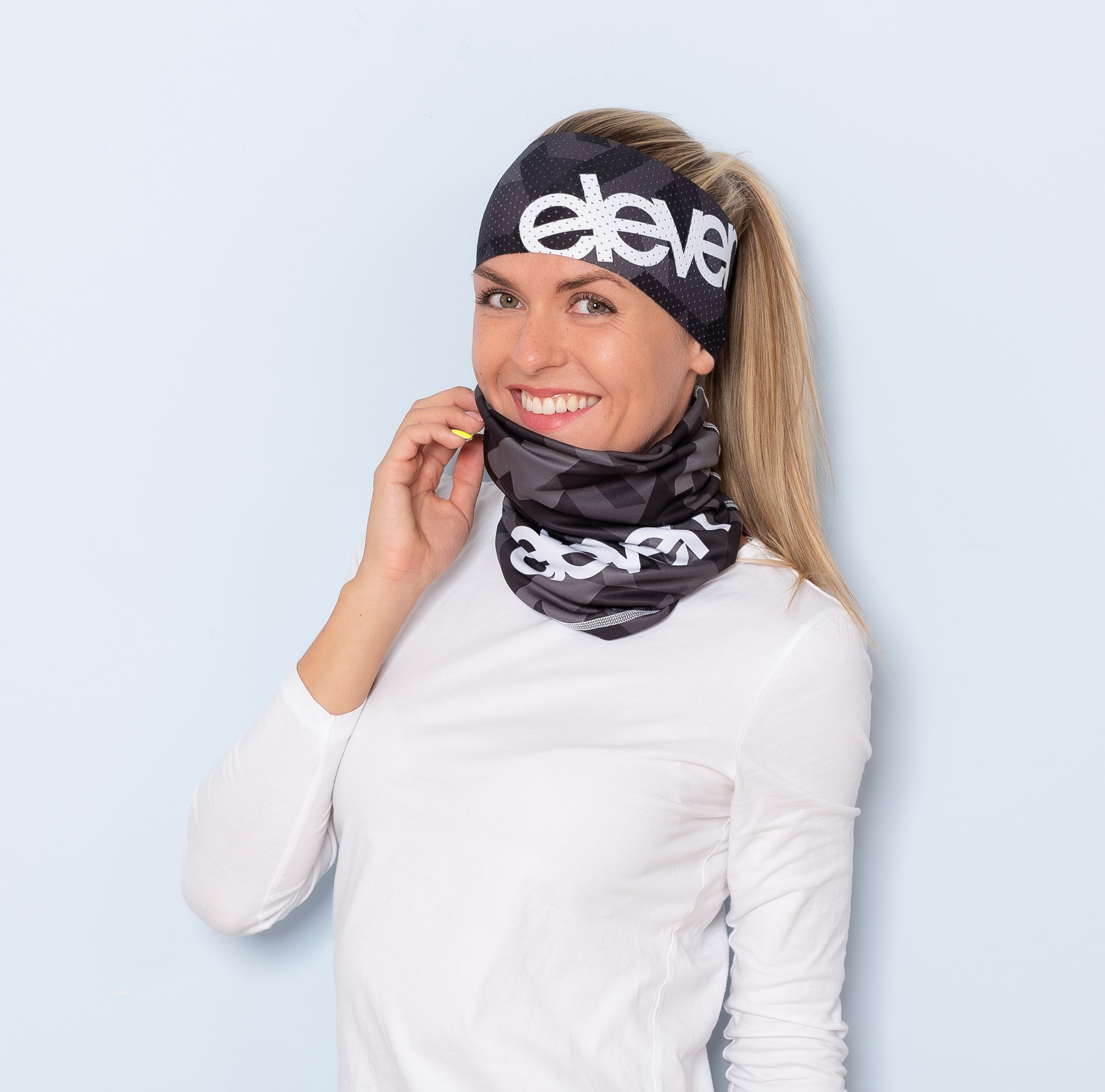 ELEVEN SPORTSWEAR Wielofunkcyjna chusta VERTICAL czarna