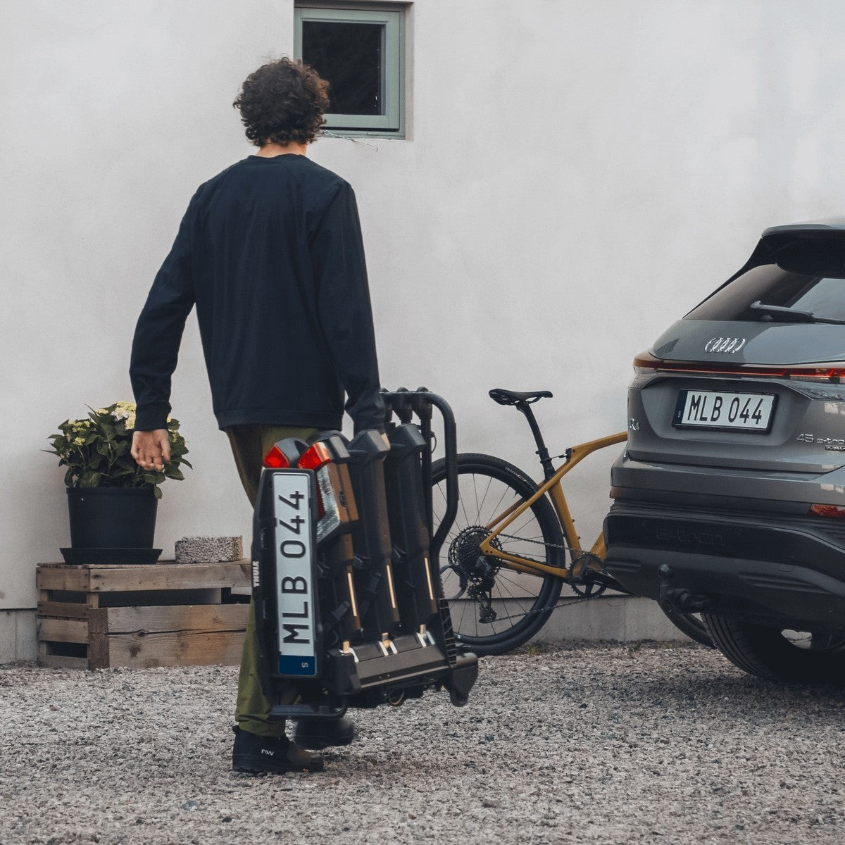 THULE EASYFOLD 3 2-Bike Towbar Bike Rack 944100