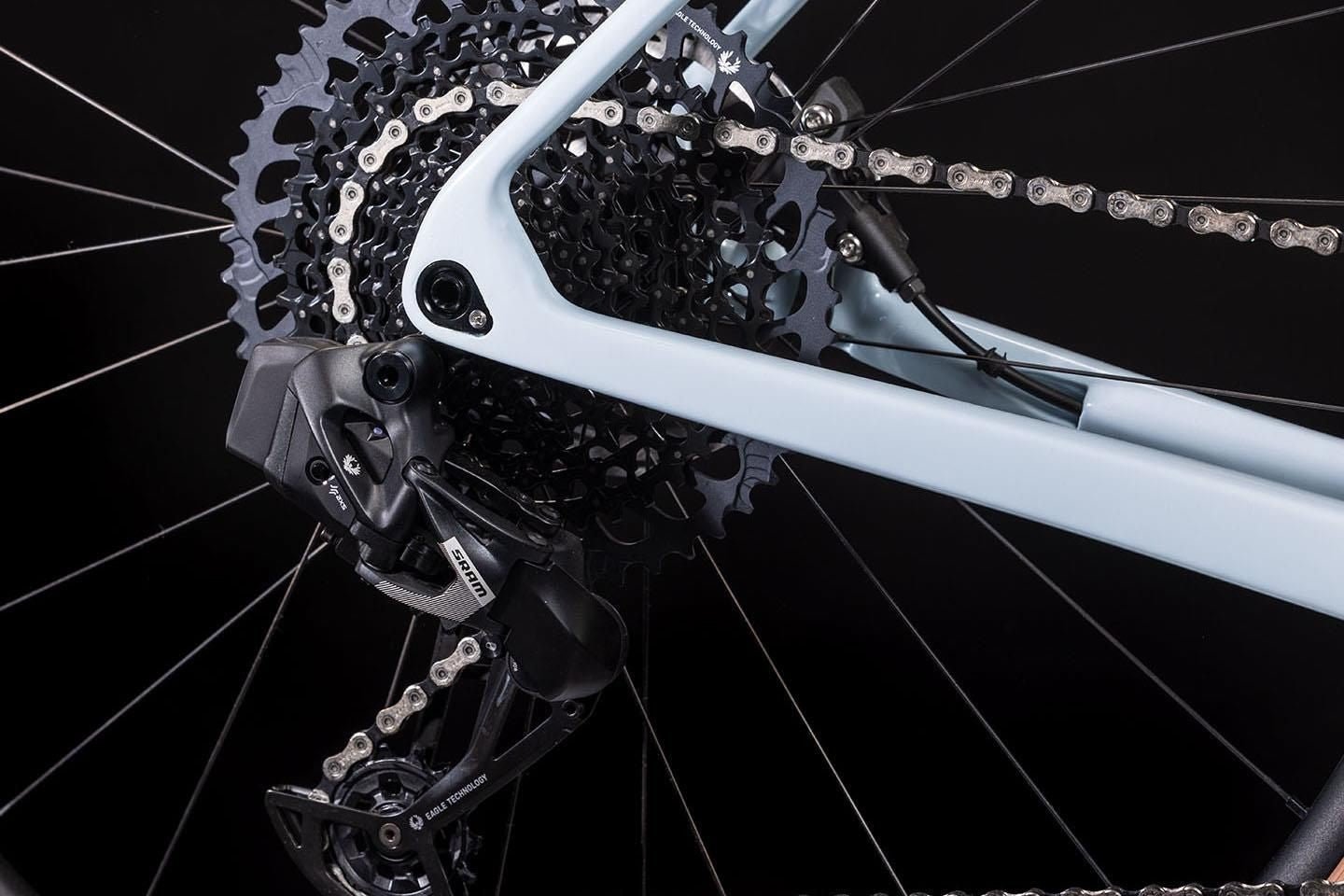 CUBE NUROAD C:62 EX 28 gravel bike - frostwhite´n´white - CUBE - Evelostore