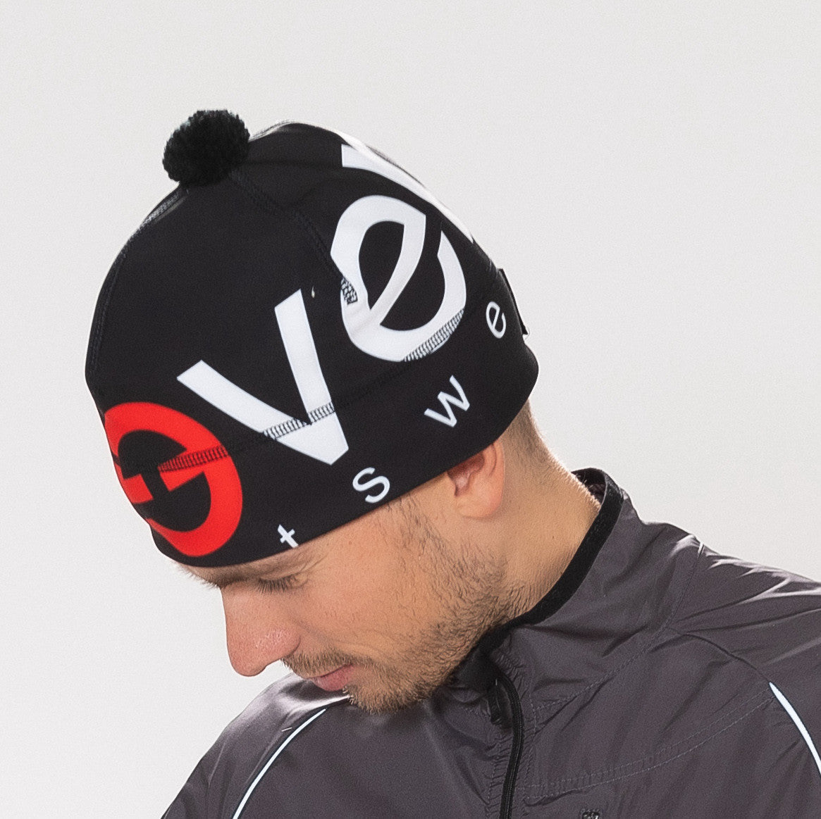 ELEVEN SPORTSWEAR Sven - Rød Beanie BE