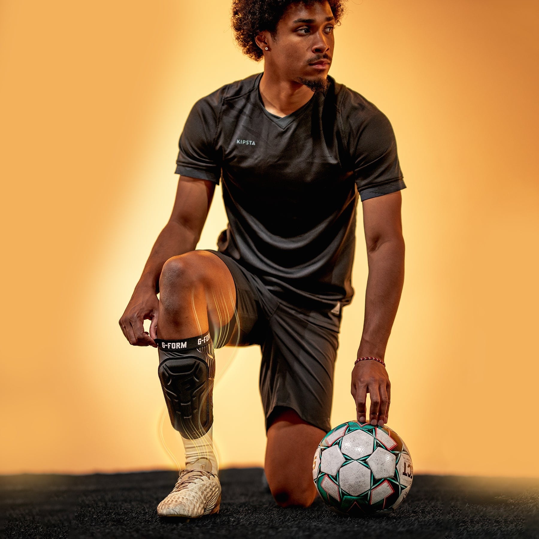 G - FORM V2 soccer shin guards (Adult) - black/gloss black - G - FORM - Evelostore