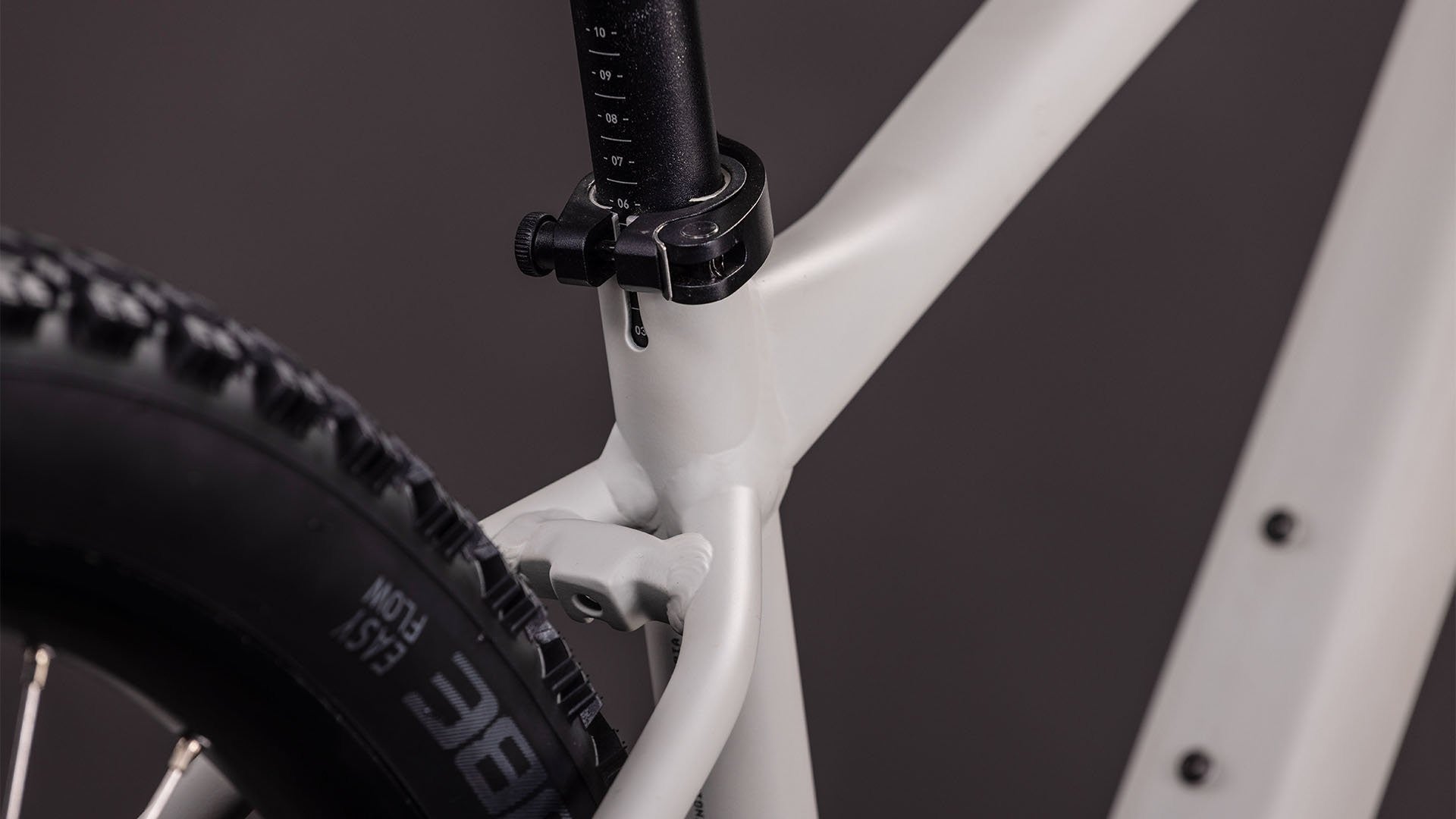 CUBE AIM PRO 27.5 mountain bike - greige´n´titan 2026 - CUBE - Evelostore