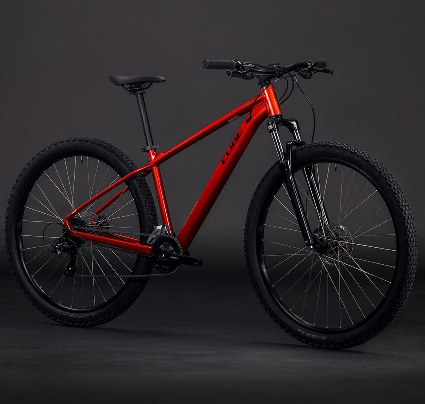 CUBE AIM ONE 29 kalnų dviratis – sundowner´n´black