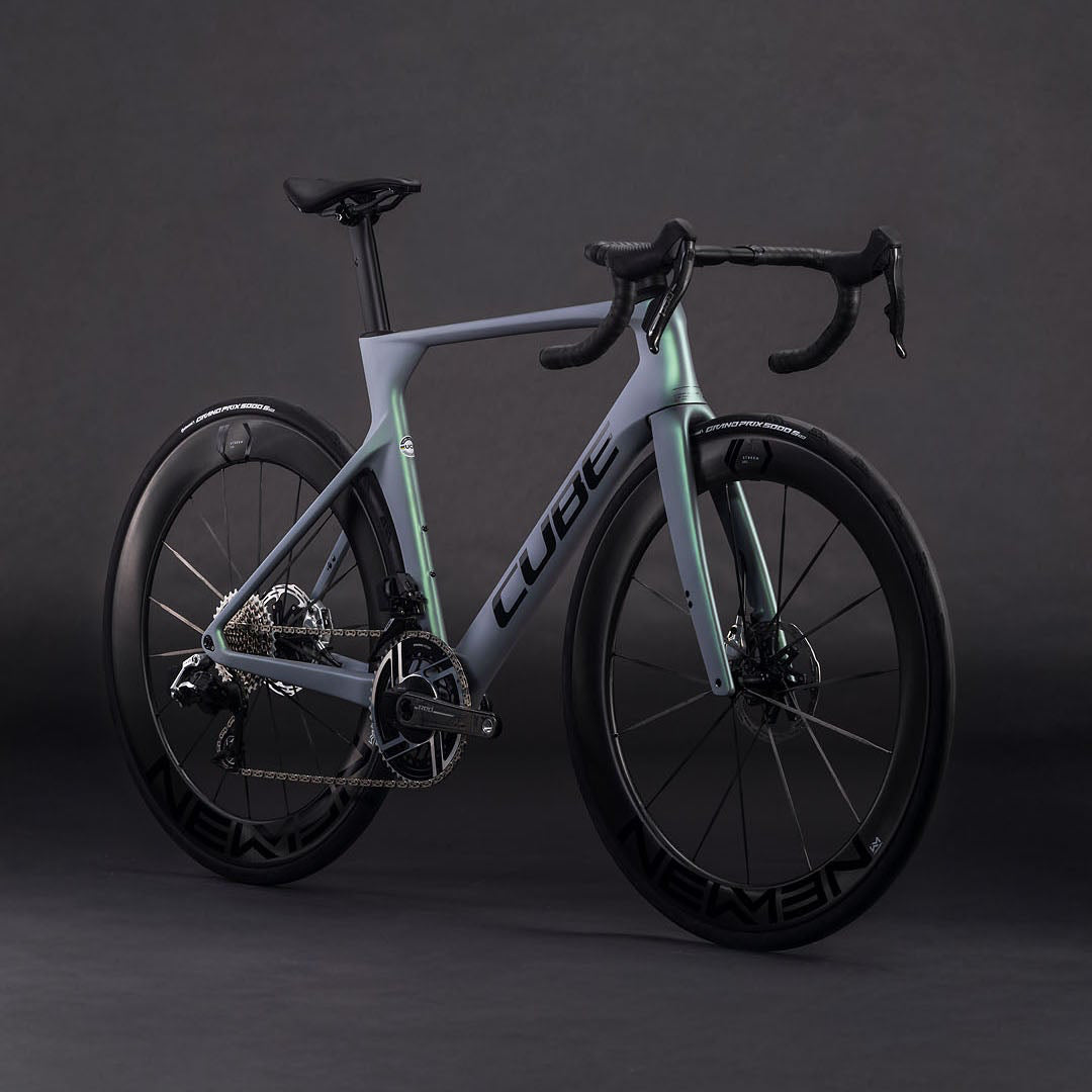 Bicicleta de carretera CUBE LITENING AERO C:68X SLX gris mar y negro