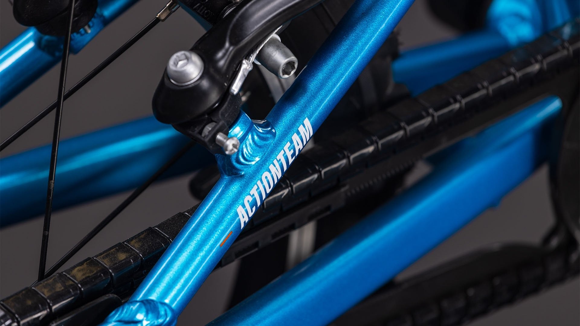 CUBE ACID 160 children bicycle - actionteam 2026 - CUBE - Evelostore