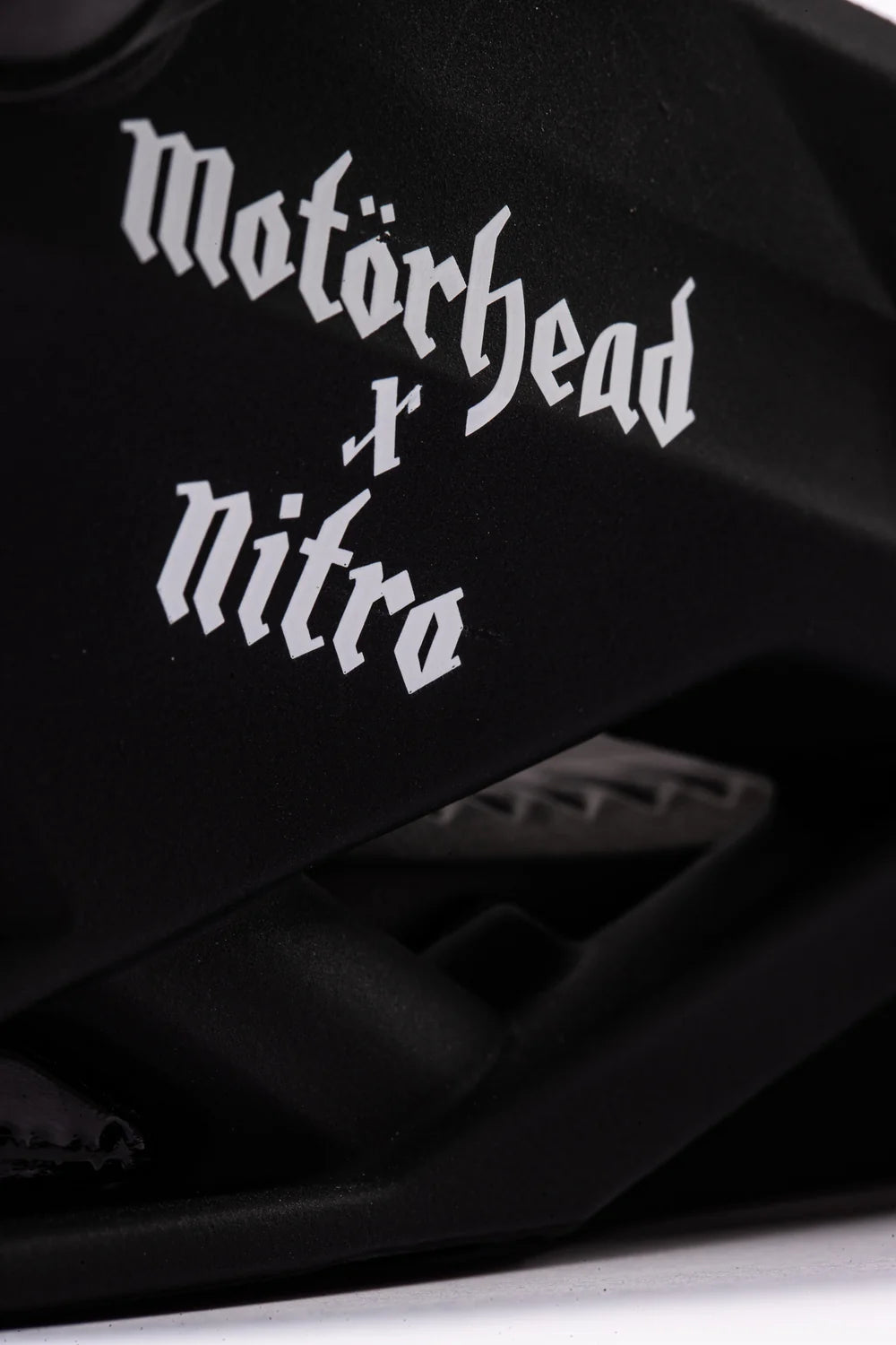 NITRO ONE Snowboardbindungen – Nitro x Motörhead