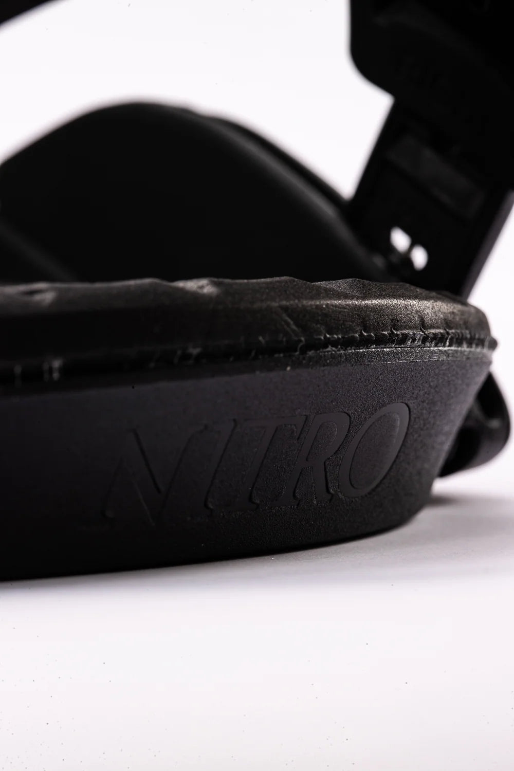 NITRO FATE Women's All-Mountain Snowboard Bindings – Ultra Black