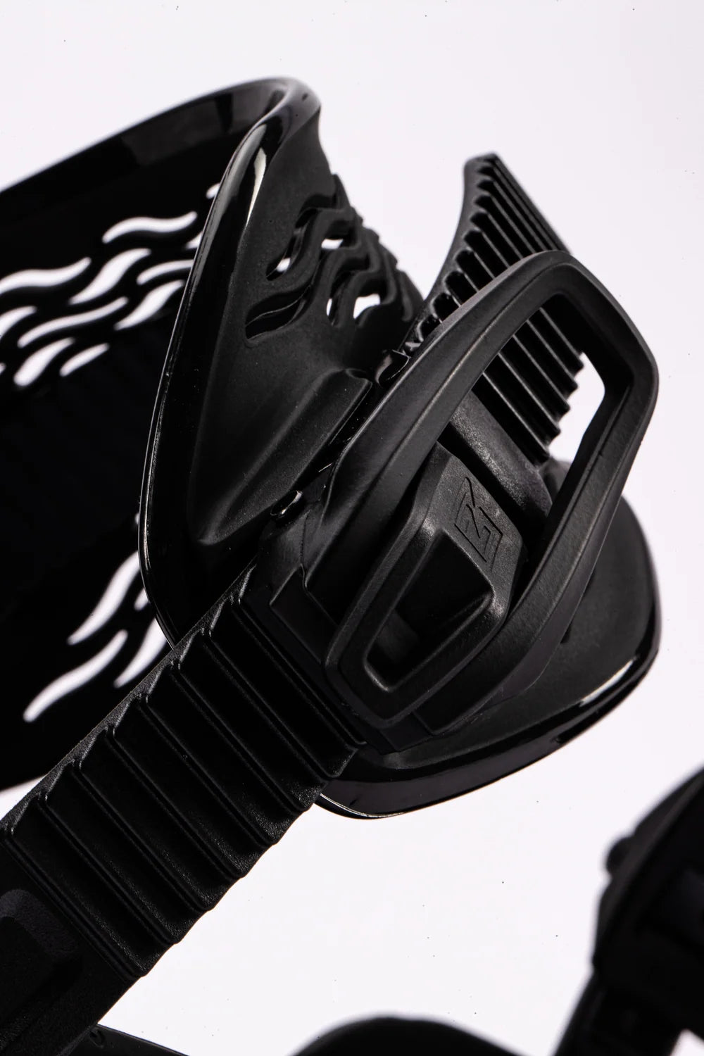 NITRO FATE Women's All-Mountain Snowboard Bindings – Ultra Black