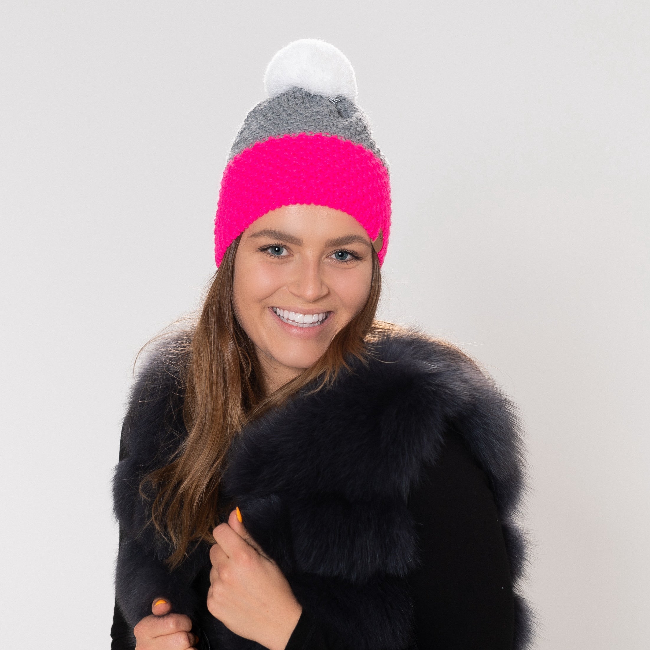 ELEVEN SPORTSWEAR Strickmütze MAD pink/weiß