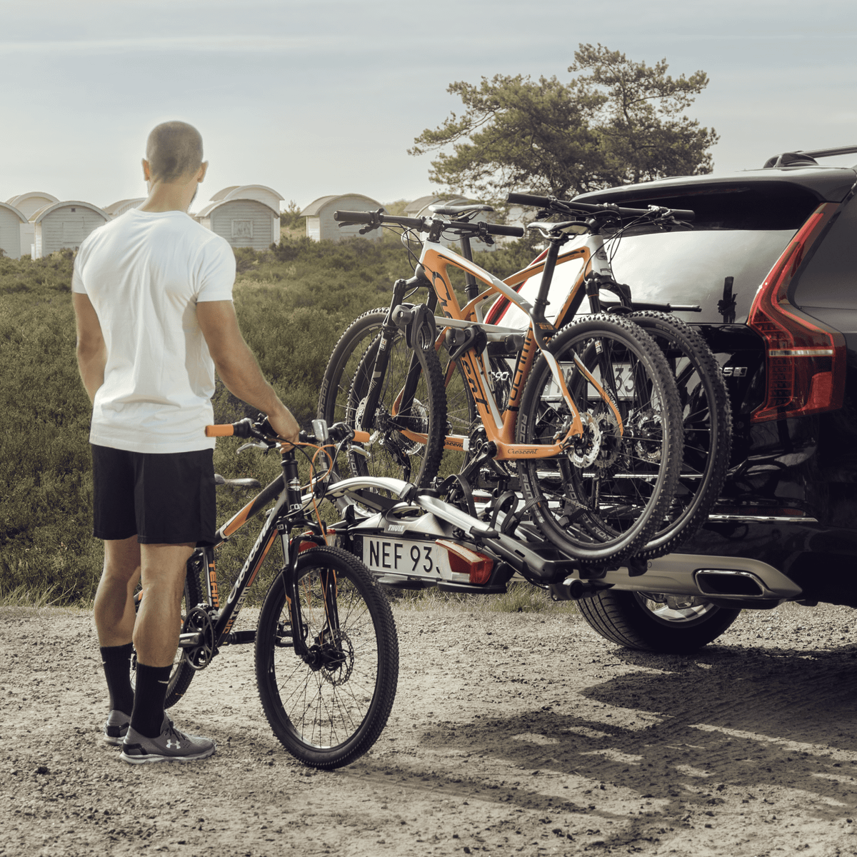 THULE VeloCompact 3-Bike Towbar Bike Rack 926002
