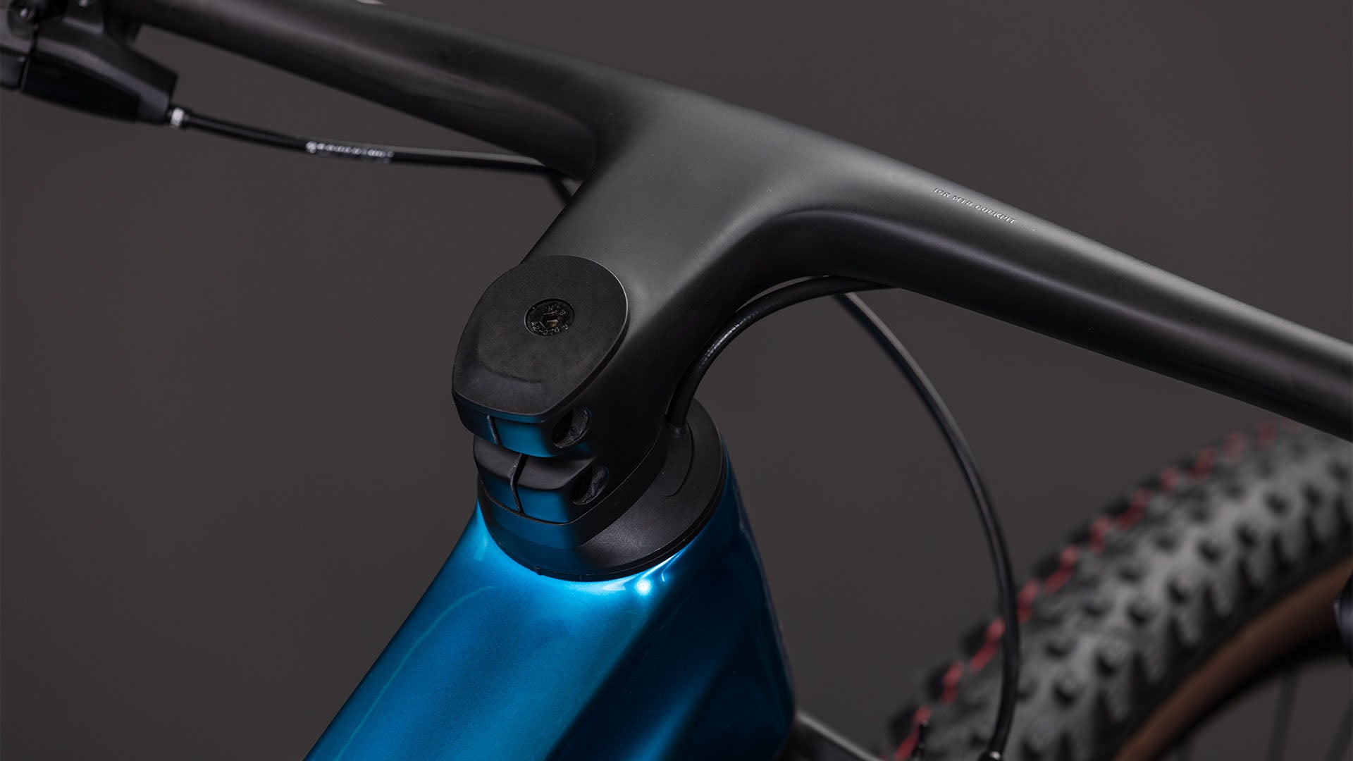 CUBE Phenix C:68X Race mountain bike - chromeblue´n´liquidblue