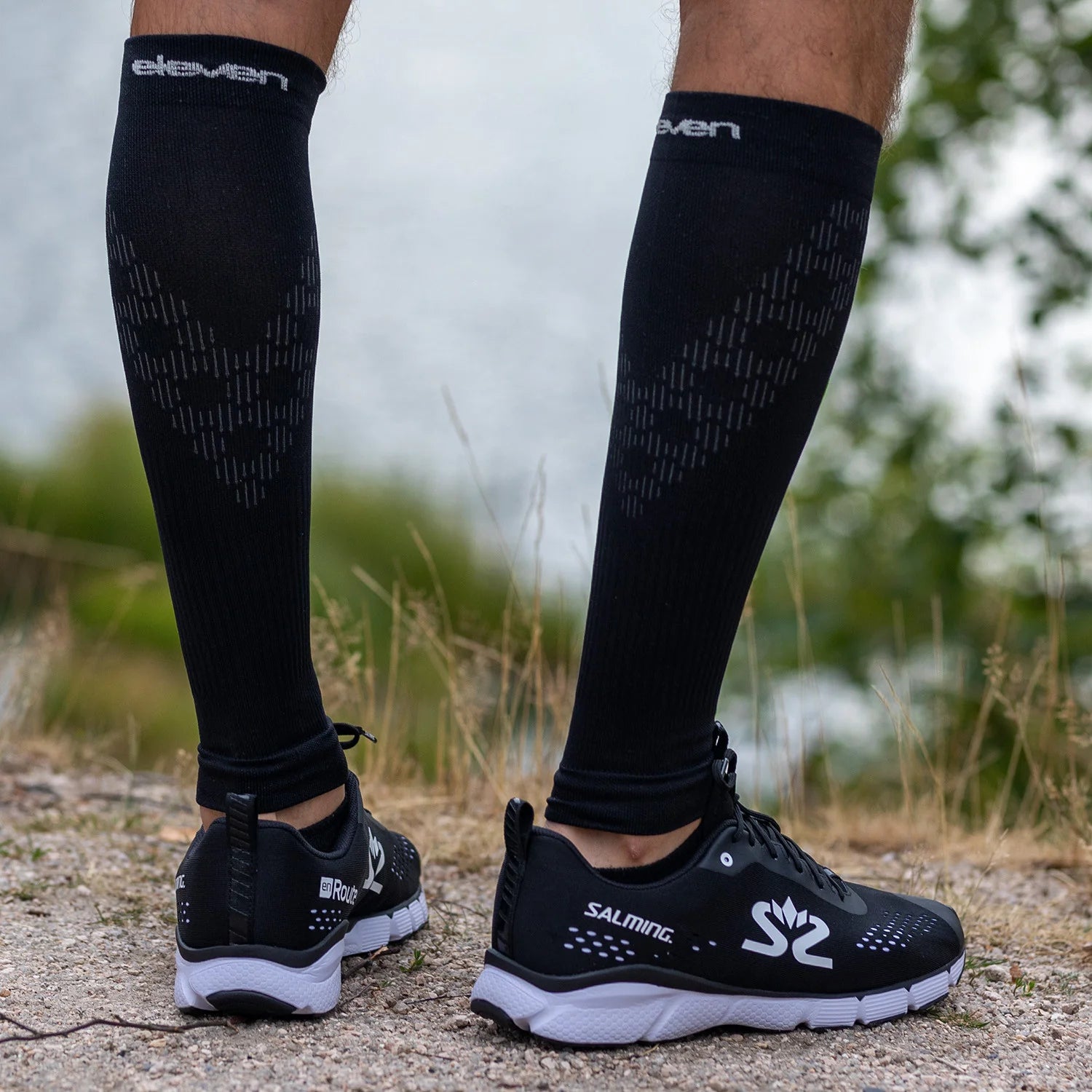 ELEVEN SPORTSWEAR Powerflow Kompresijas getras - melnas