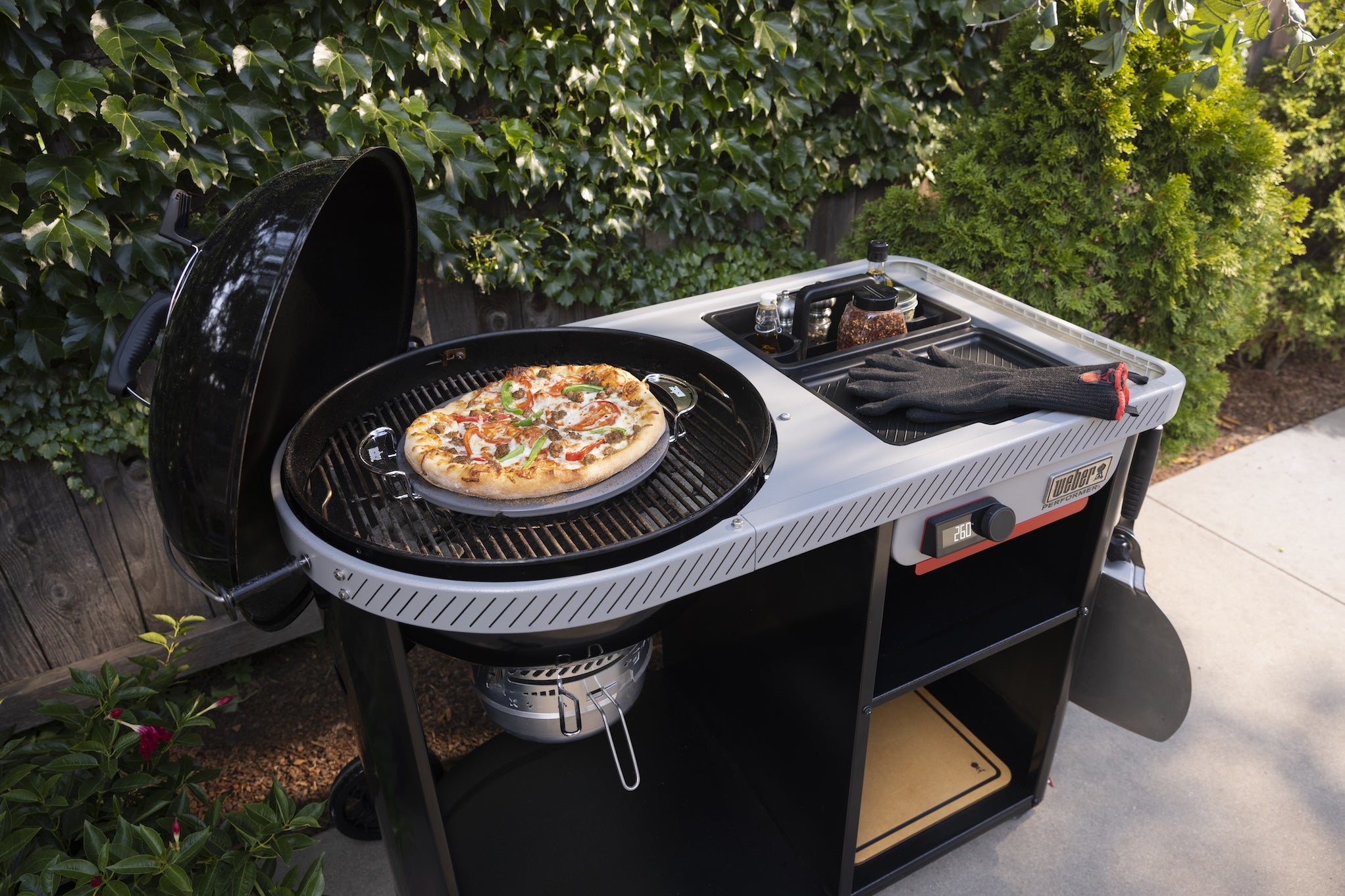 WEBER PERFORMER™ PREMIUM SMART Barbecue a carbone 57 cm, 1501631