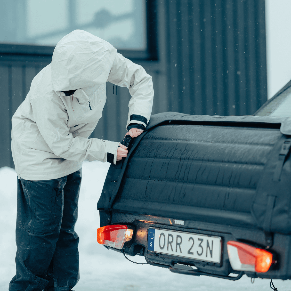 THULE ONTO 2 towbar cargo carrier black 907100