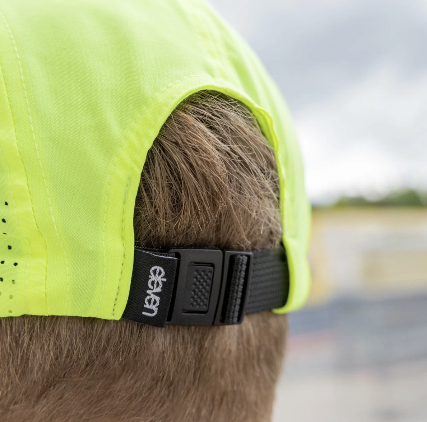 ELEVEN SPORTSWEAR Czapka do biegania - fluo
