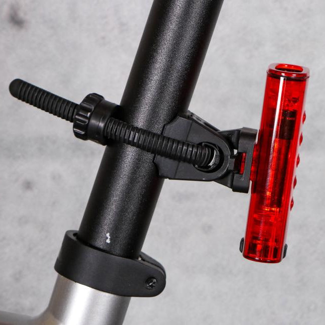 CAT EYE TIGHT KINETIC Rear Light - black/red