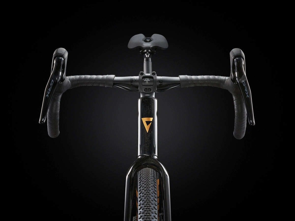 GIANT REVOLT Advanced 3 gravel bike – Panther