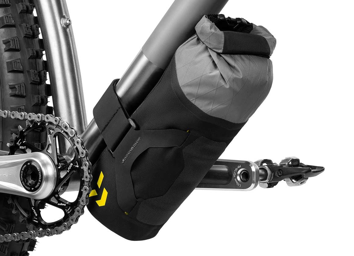 APIDURA BACKCOUNTRY DOWNTUBE PACK 1.8L velo soma