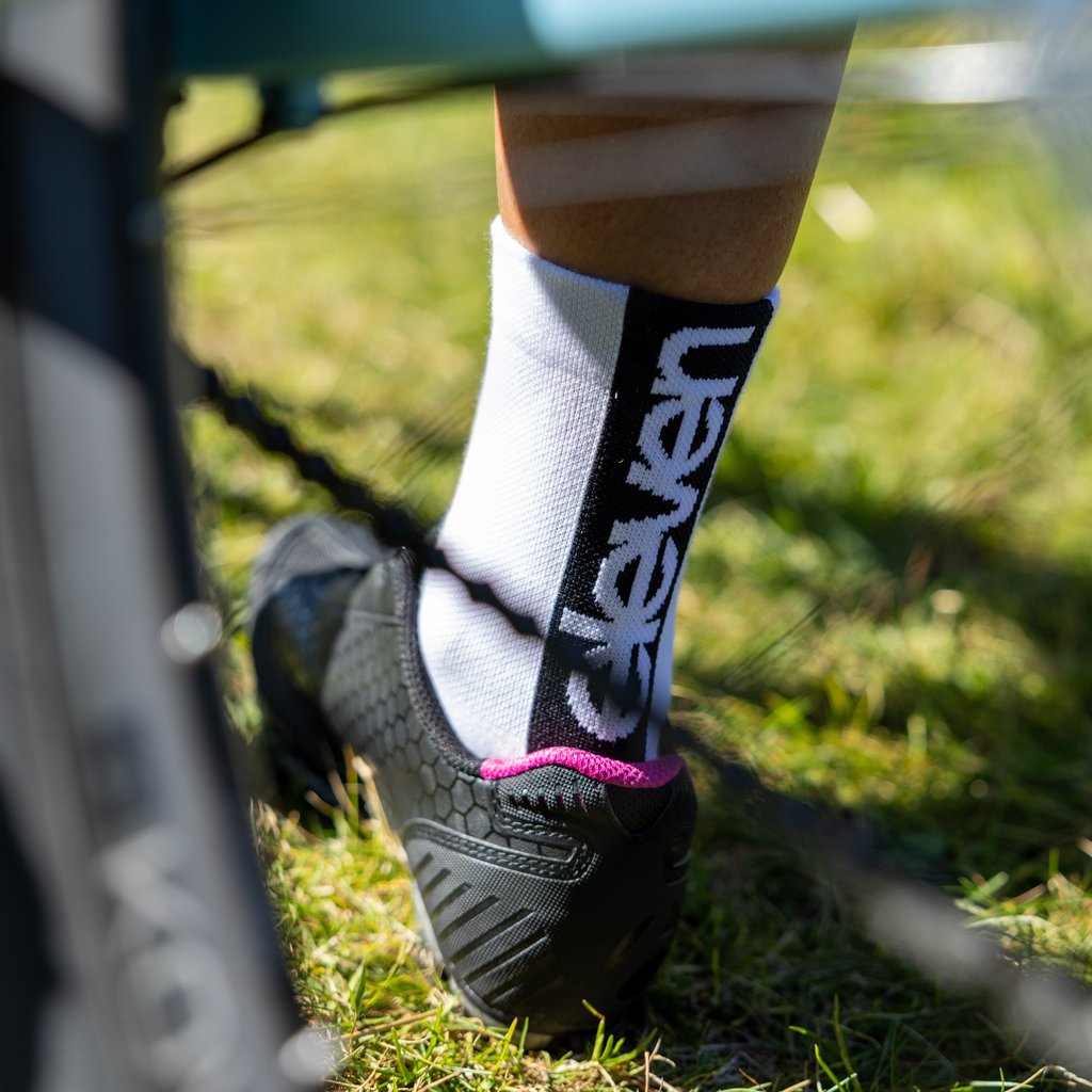 ELEVEN SPORTSWEAR Suuri Akiles sokker - pink