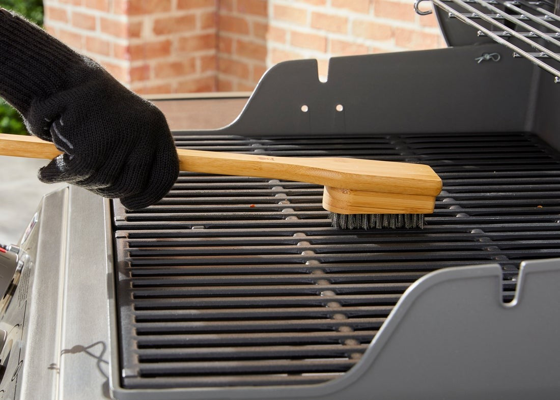 WEBER Grillbürste – Bambusgriff, 46 cm, Edelstahlborsten, 6276