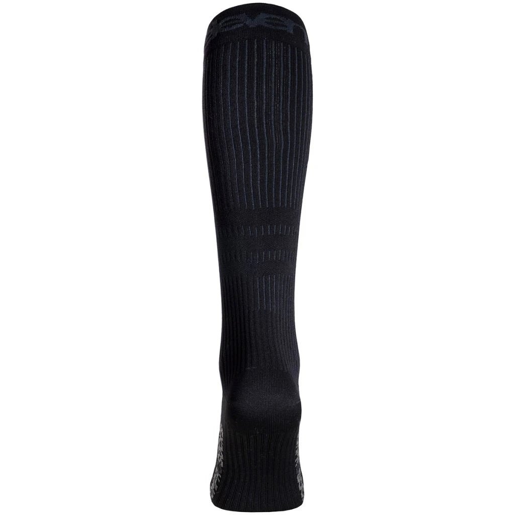ELEVEN SPORTSWEAR ActivePulse Long compression socks - black - ELEVEN SPORTSWEAR - Evelostore