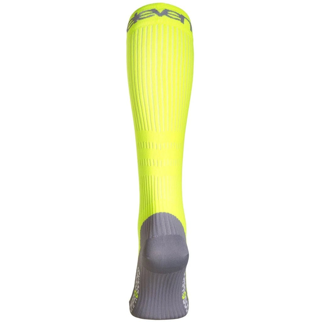 ELEVEN SPORTSWEAR ActivePulse Long compression socks - fluo - ELEVEN SPORTSWEAR - Evelostore