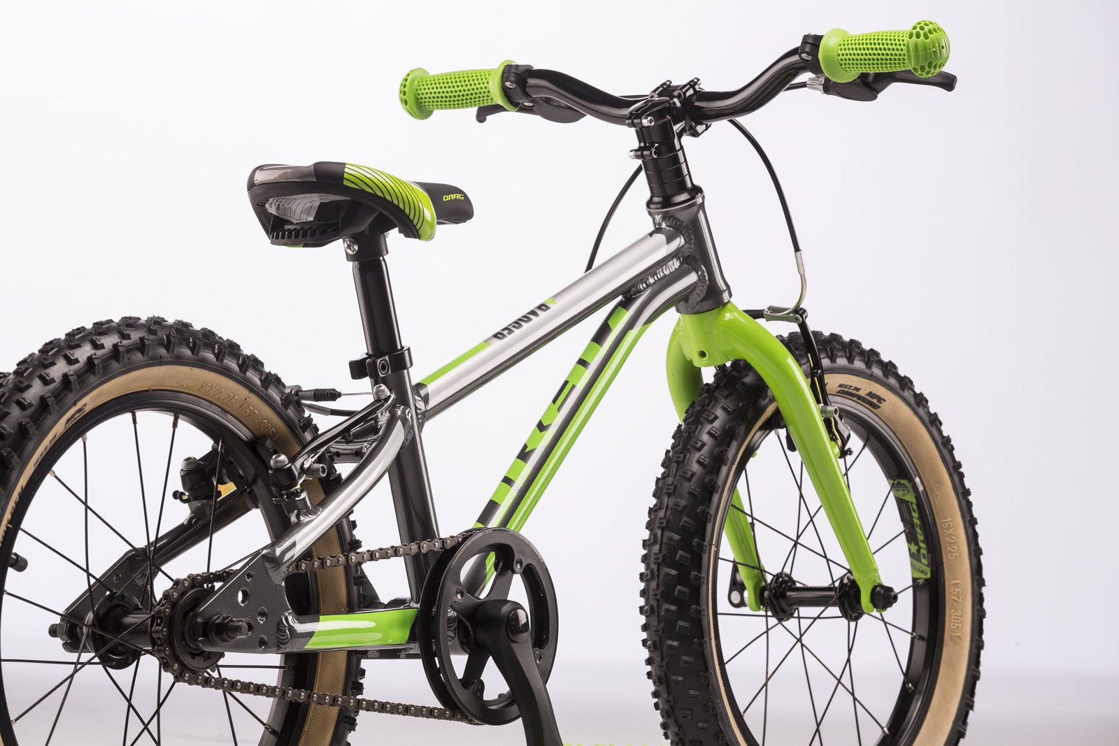 DRAG BADGER LITE 16 children bicycle - grey/green - DRAG - Evelostore