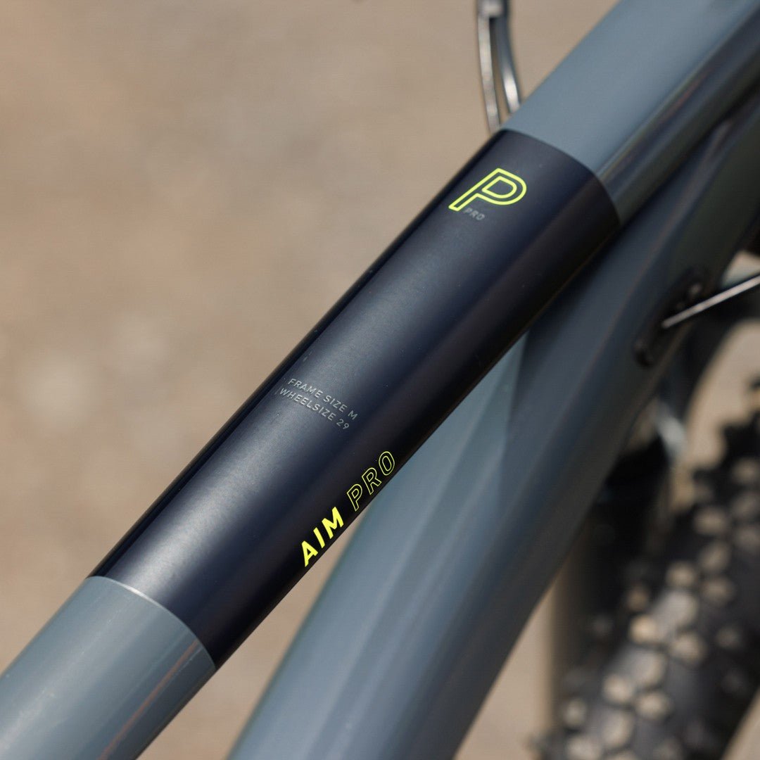 CUBE AIM PRO 29 mountain bike - grey´n´flashyellow - CUBE - Evelostore