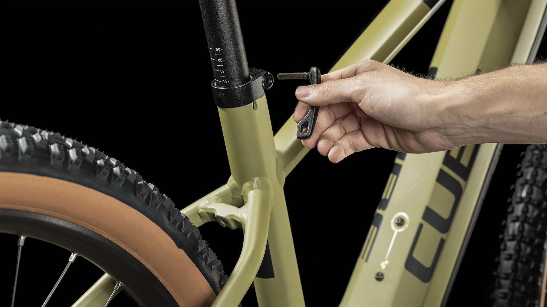 CUBE REACTION HYBRID RACE 750 29 electric mountainbike - olive´n´green - CUBE - Evelostore
