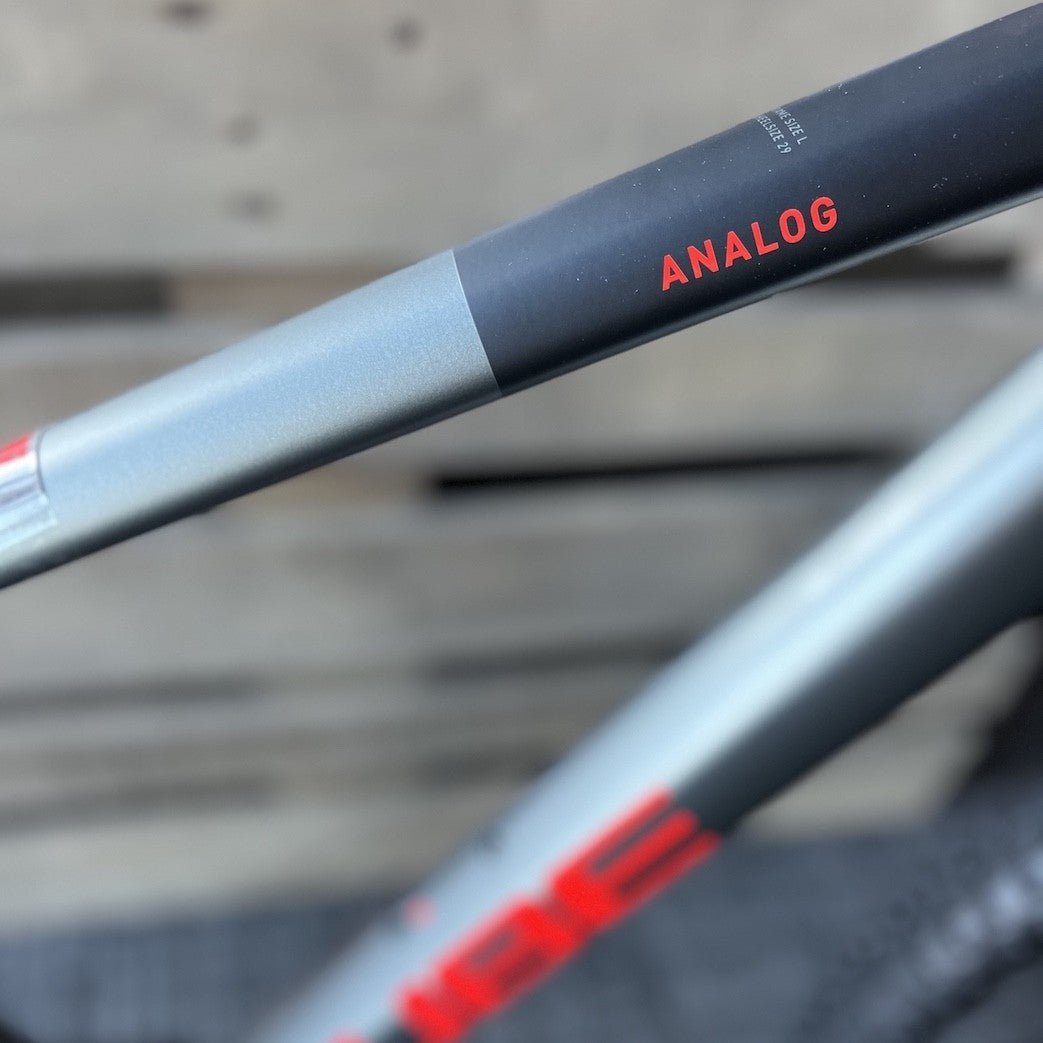 CUBE ANALOG 29 kalnų dviratis – flashgrey´n´red