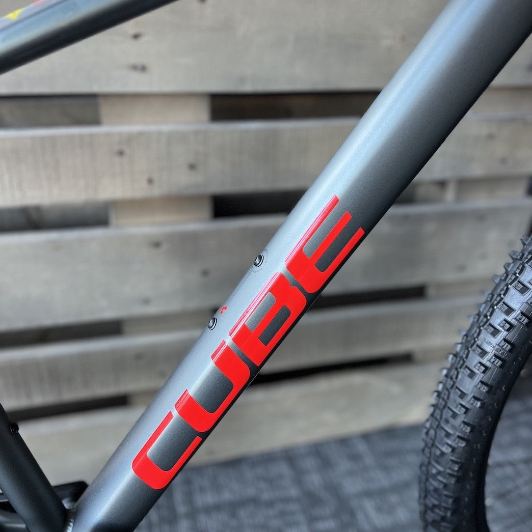 CUBE ANALOG 29 kalnų dviratis – flashgrey´n´red