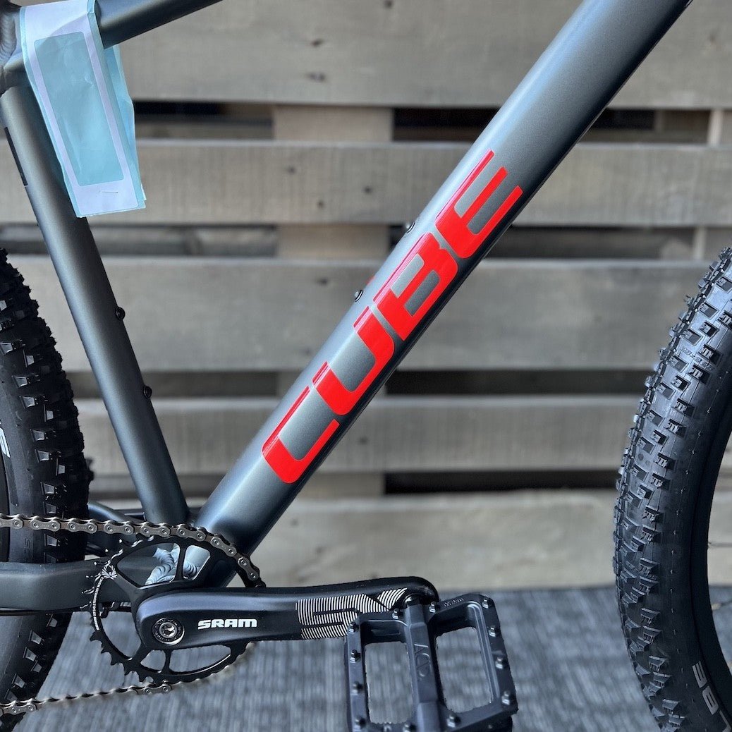 CUBE ANALOG 29 kalnų dviratis – flashgrey´n´red