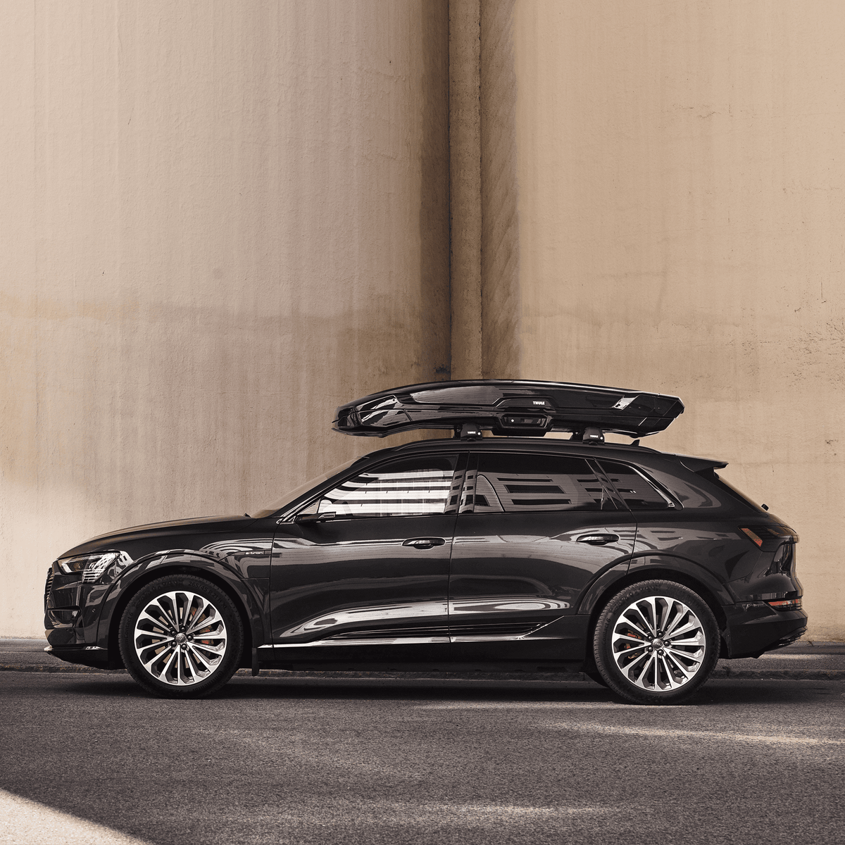 THULE VECTOR ALPINE roof box black metallic 613501
