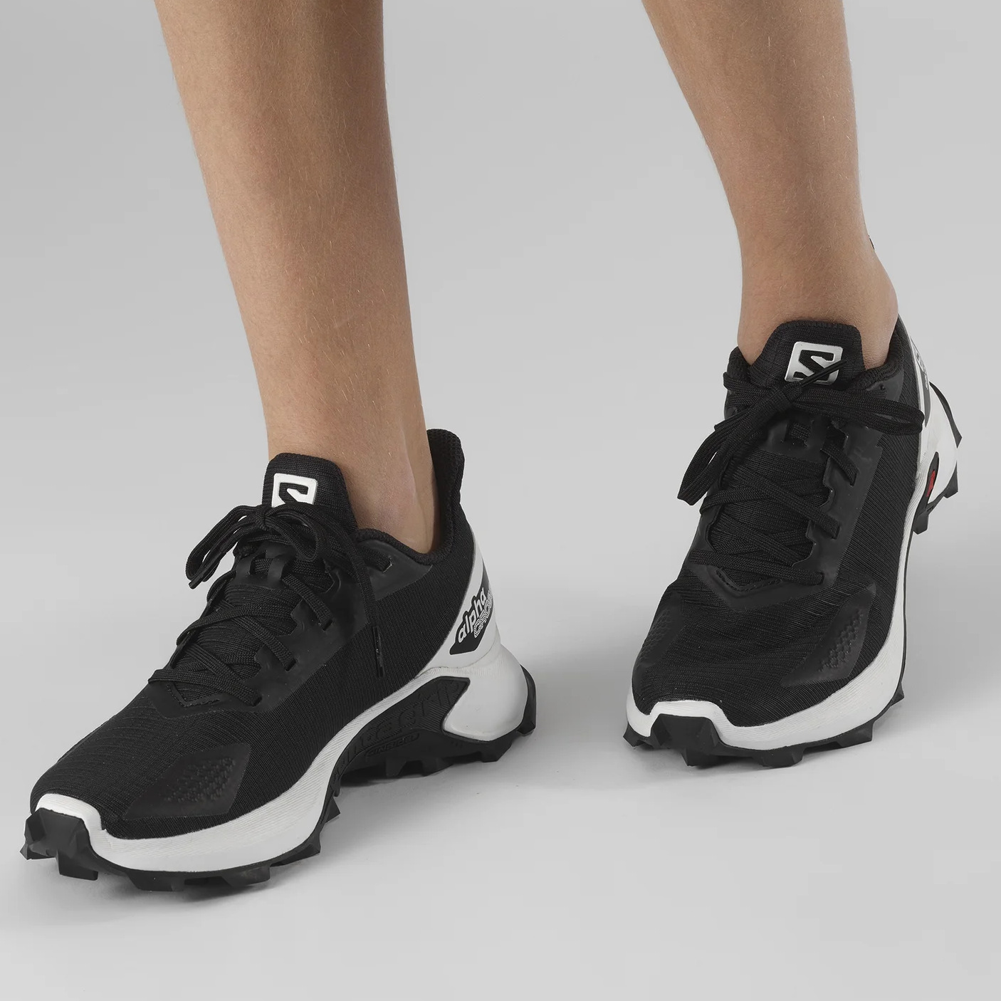 Zapatillas de trail running SALOMON ALPHACROSS BLAST J - negro/blanco