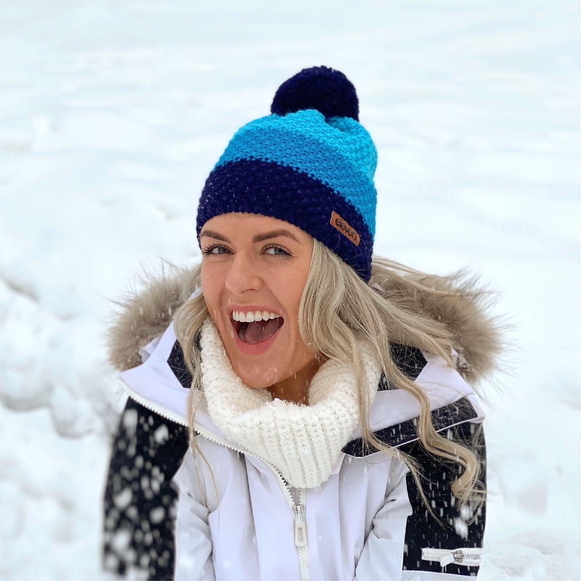 ELEVEN SPORTSWEAR Strickmütze mit Bommel blau