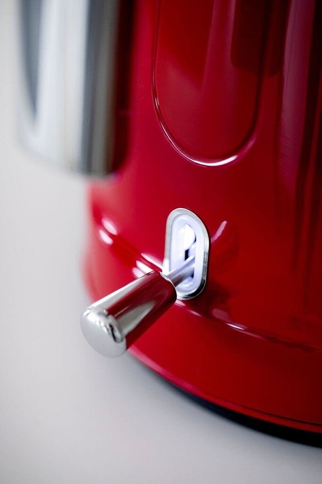 NOVIS K1 electric kettle - red - NOVIS - Evelostore