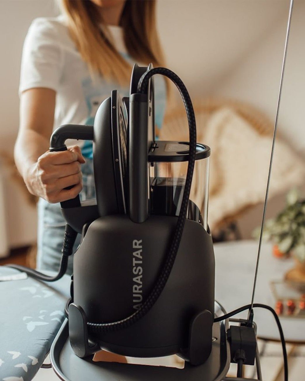LAURASTAR LIFT XTRA steam generator - titan - LAURASTAR - Evelostore