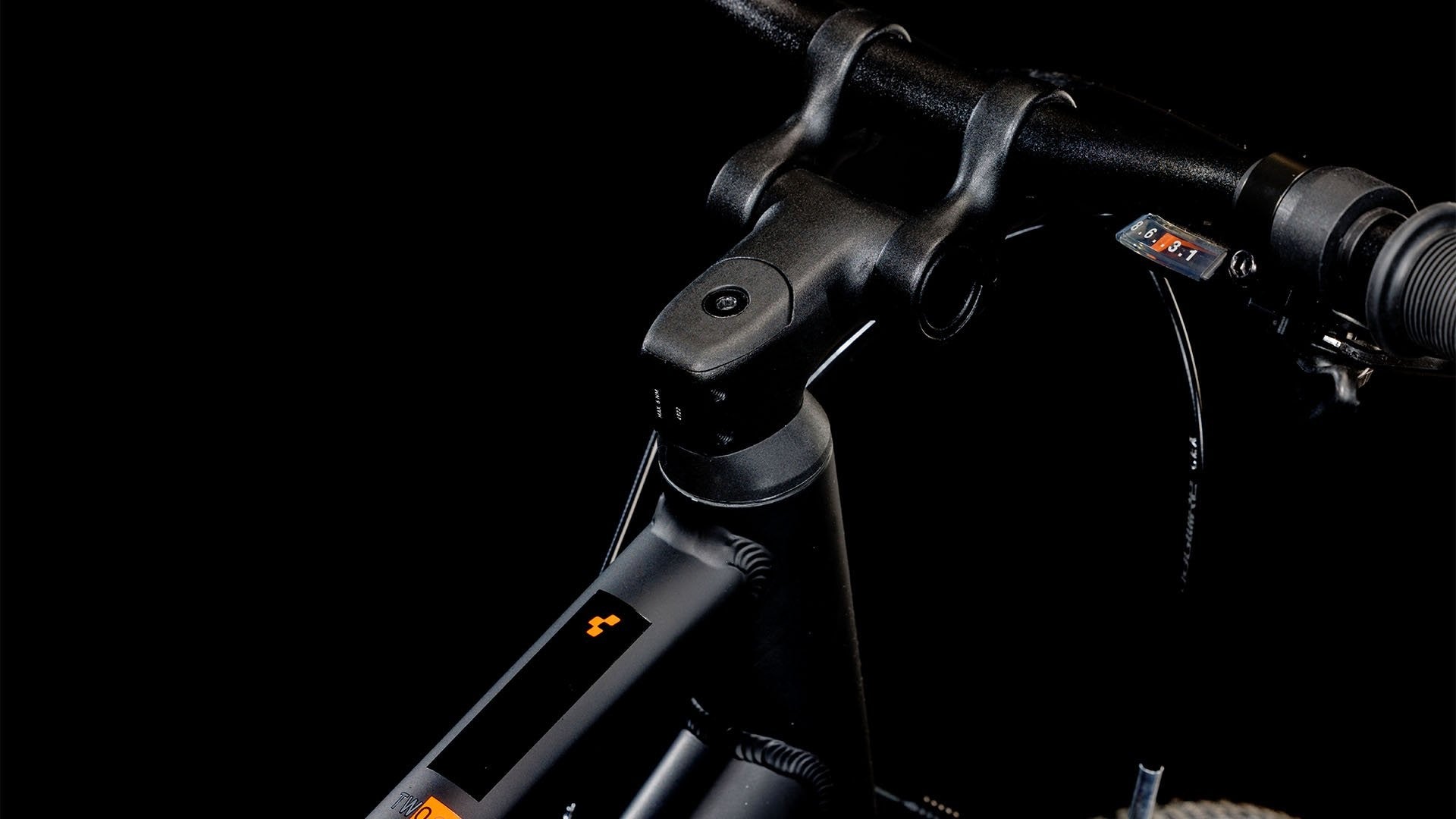 CUBE NUMOVE 200 children bicycle - black/orange - CUBE - Evelostore