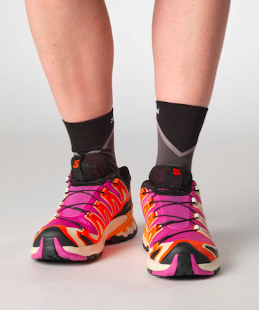SALOMON XA PRO 3D V9 W trail running shoes - white/pink/orange