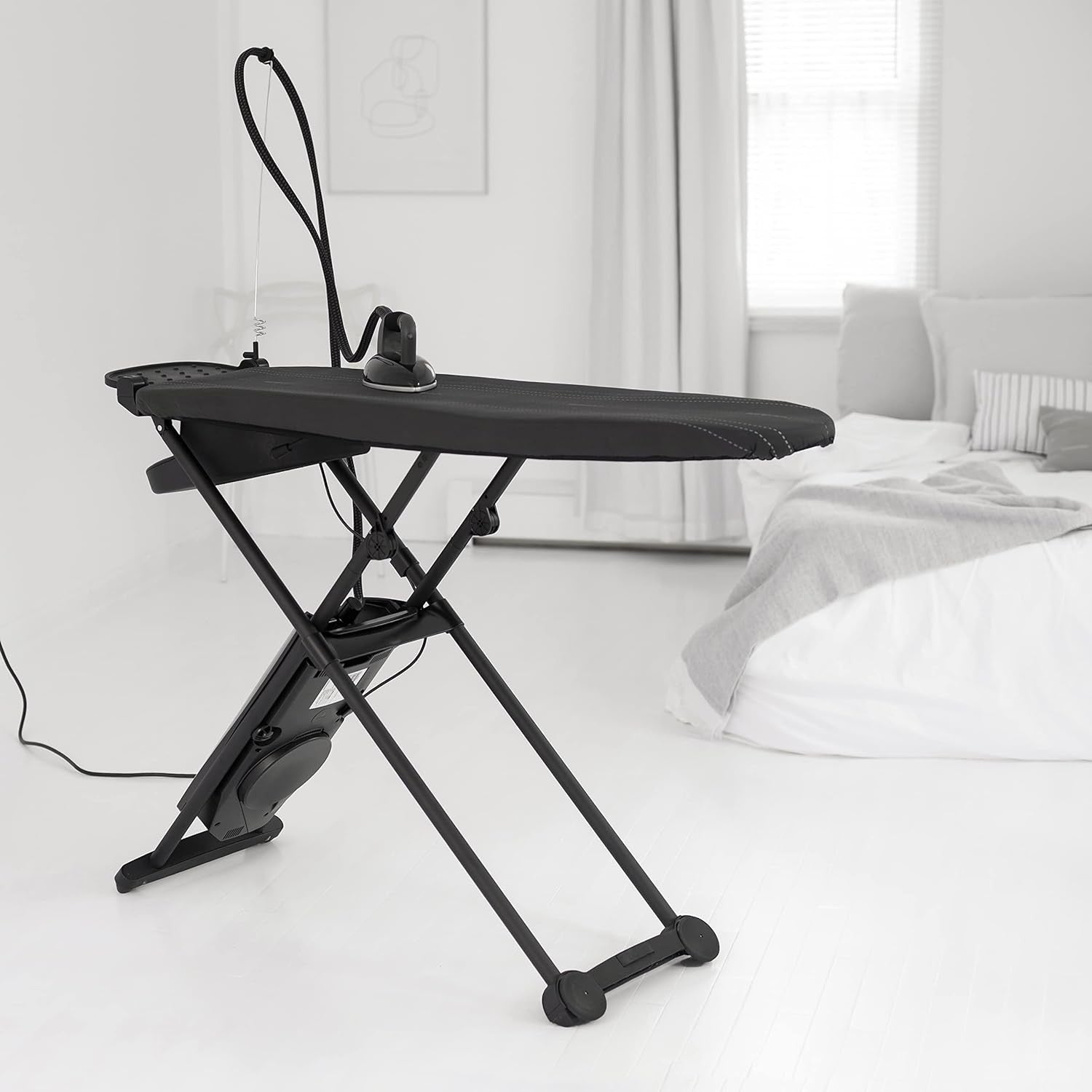 LAURASTAR SMART U ironing system - black - LAURASTAR - Evelostore