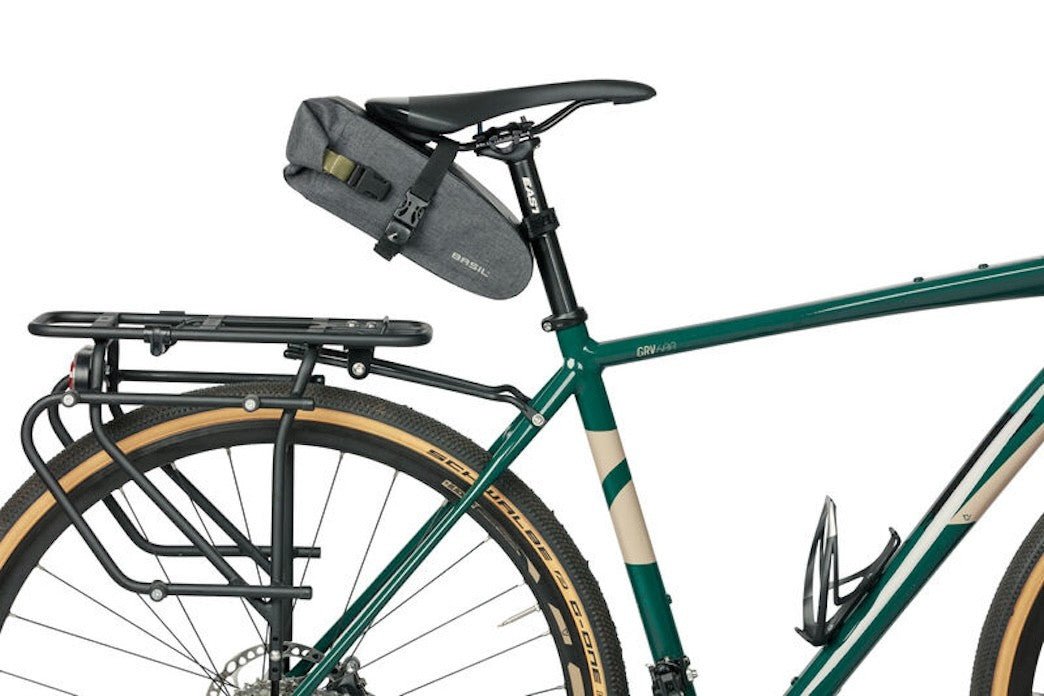 BASIL NAVIGATOR STORM M 1.5L saddle bag - black - BASIL - Evelostore