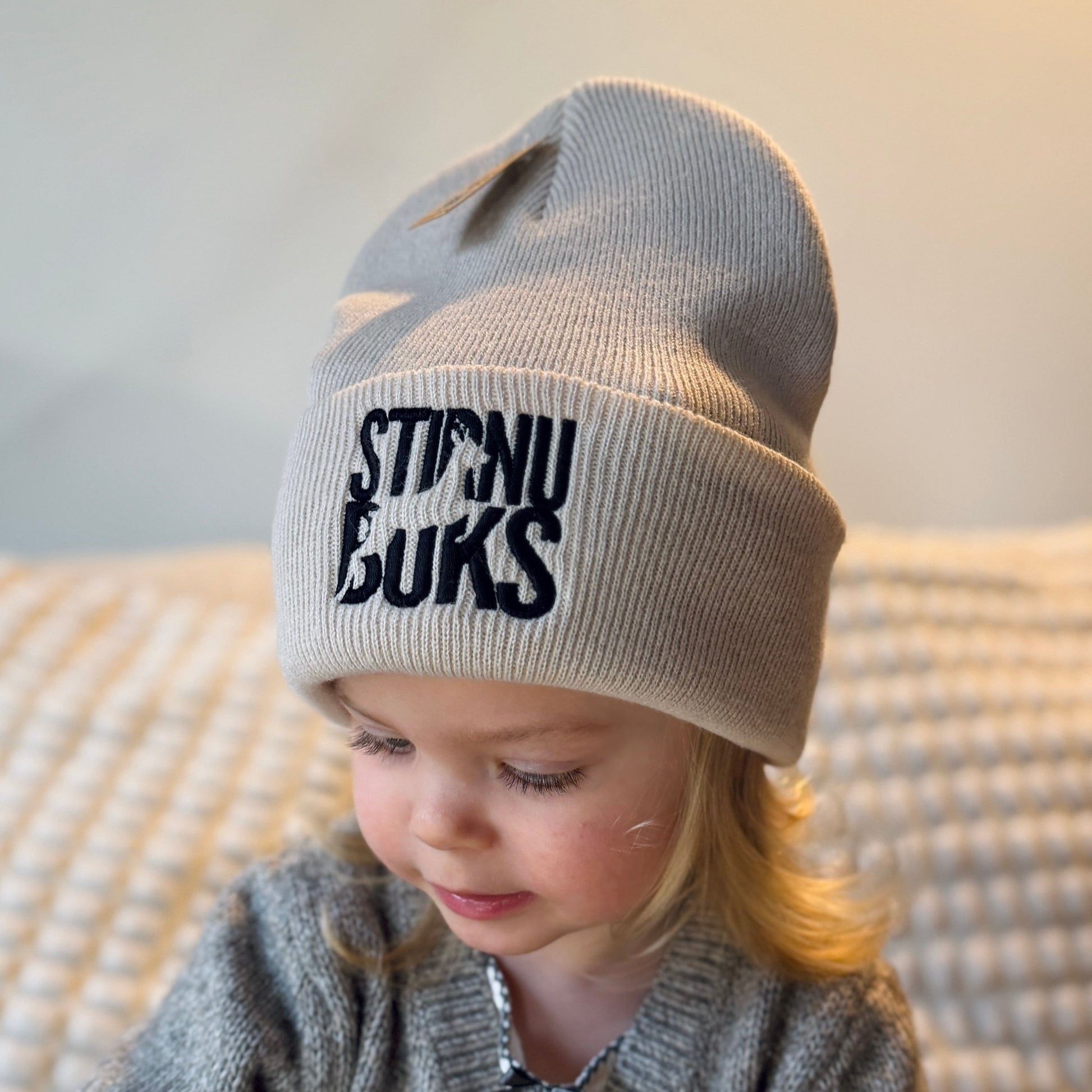 STIRNU BUKS cuff knit beanie – almond - ELEVEN SPORTSWEAR - Evelostore