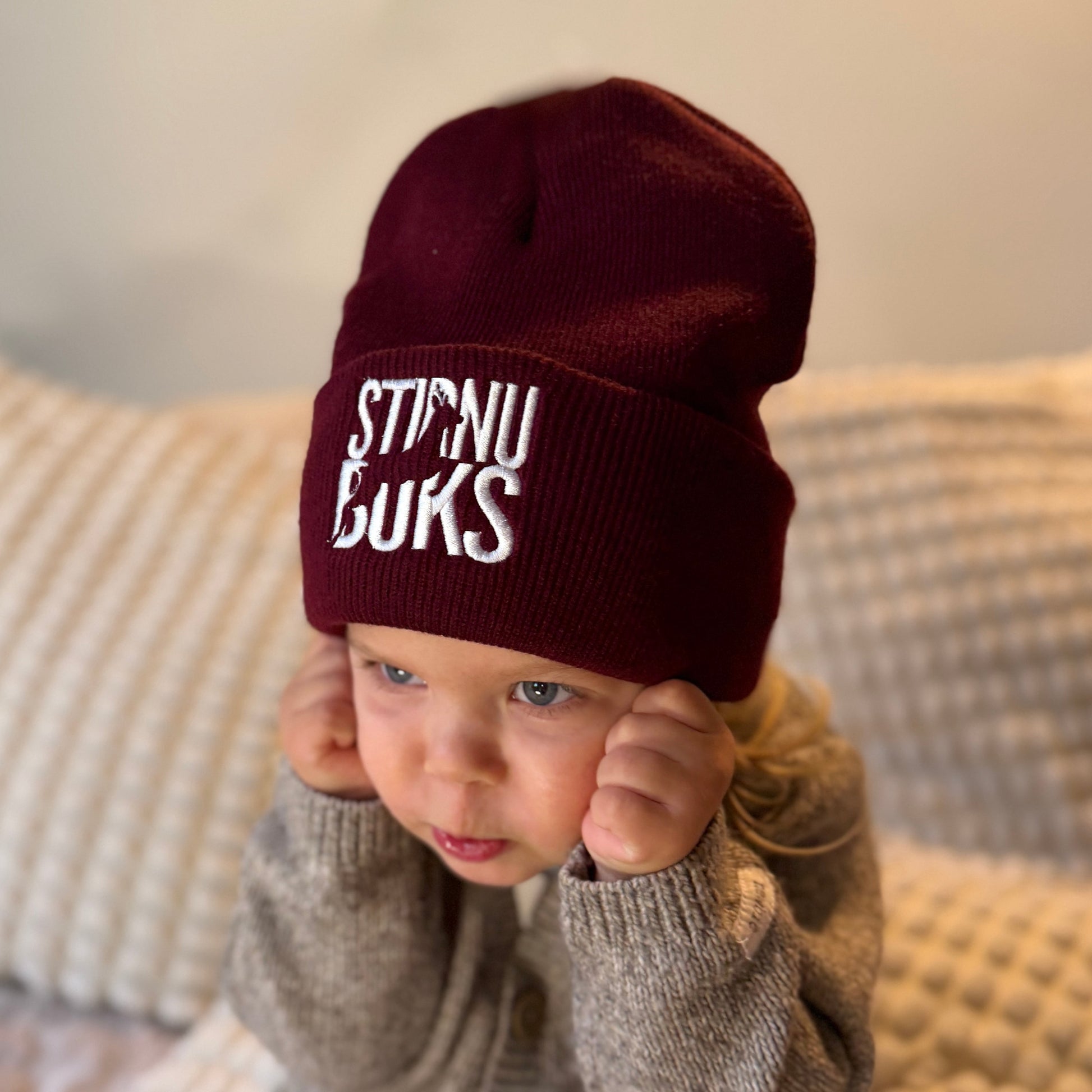 STIRNU BUKS cuff knit beanie – burgundy - ELEVEN SPORTSWEAR - Evelostore