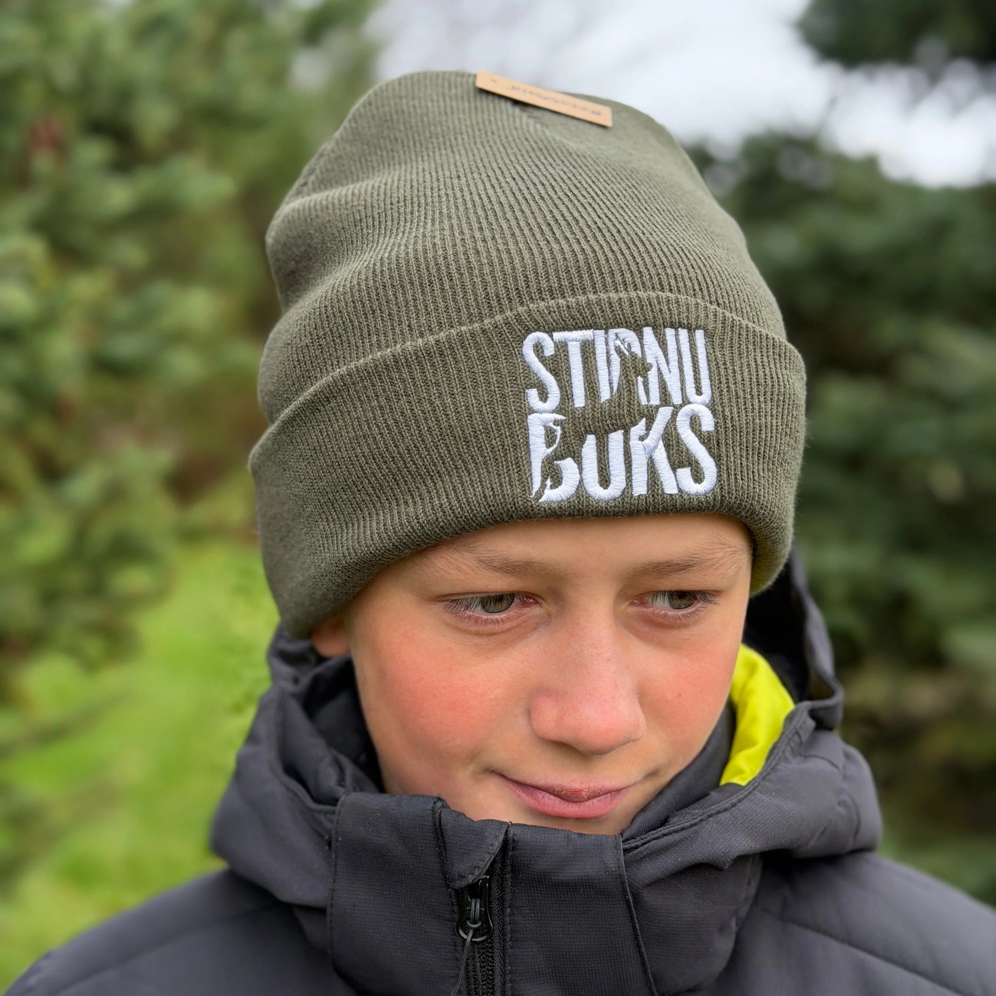 STIRNU BUKS cuff knit beanie – olive - ELEVEN SPORTSWEAR - Evelostore