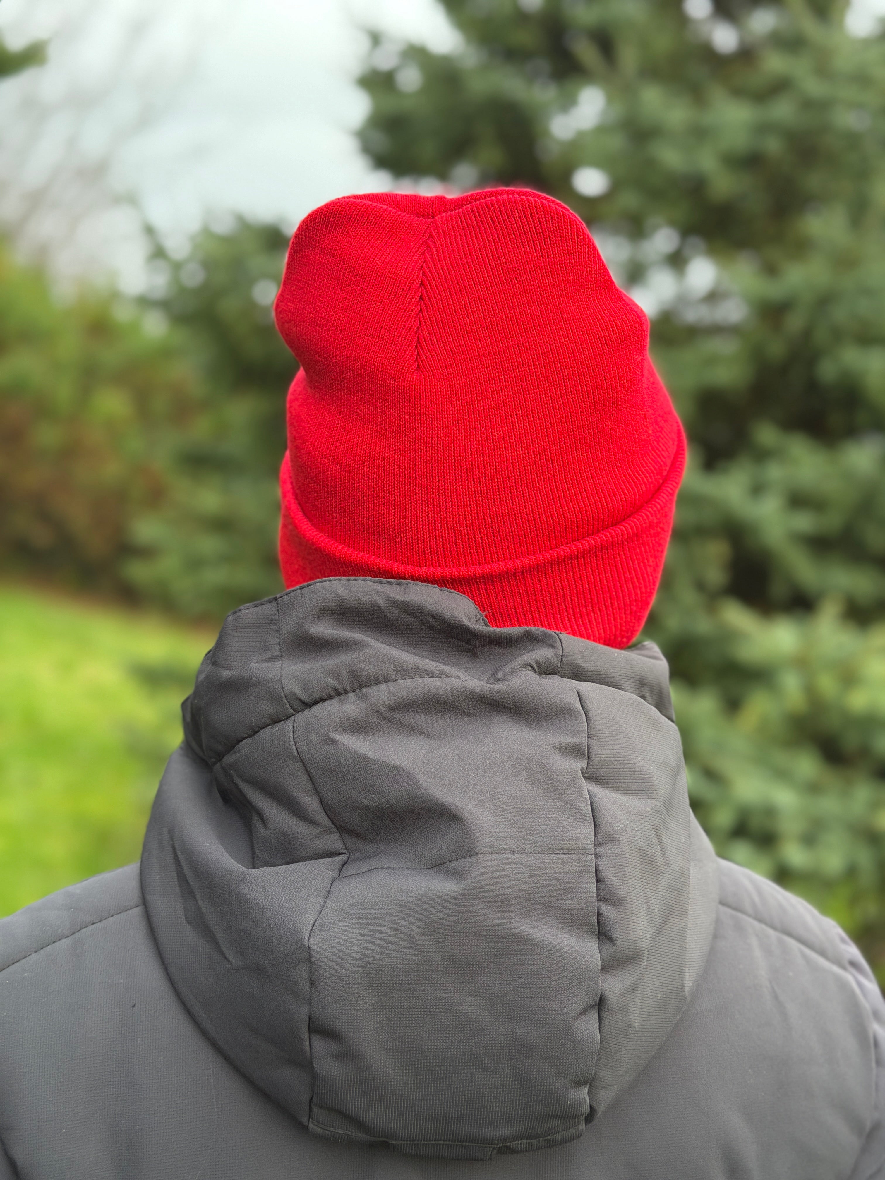 STIRNU BUKS cuff knit beanie – red - ELEVEN SPORTSWEAR - Evelostore